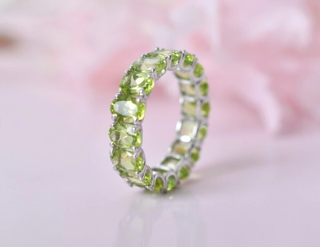Anel Peridoto